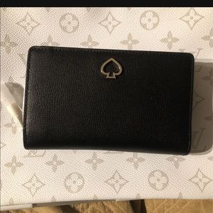 Kate Spade Black bifold wallet NEW ID CARD